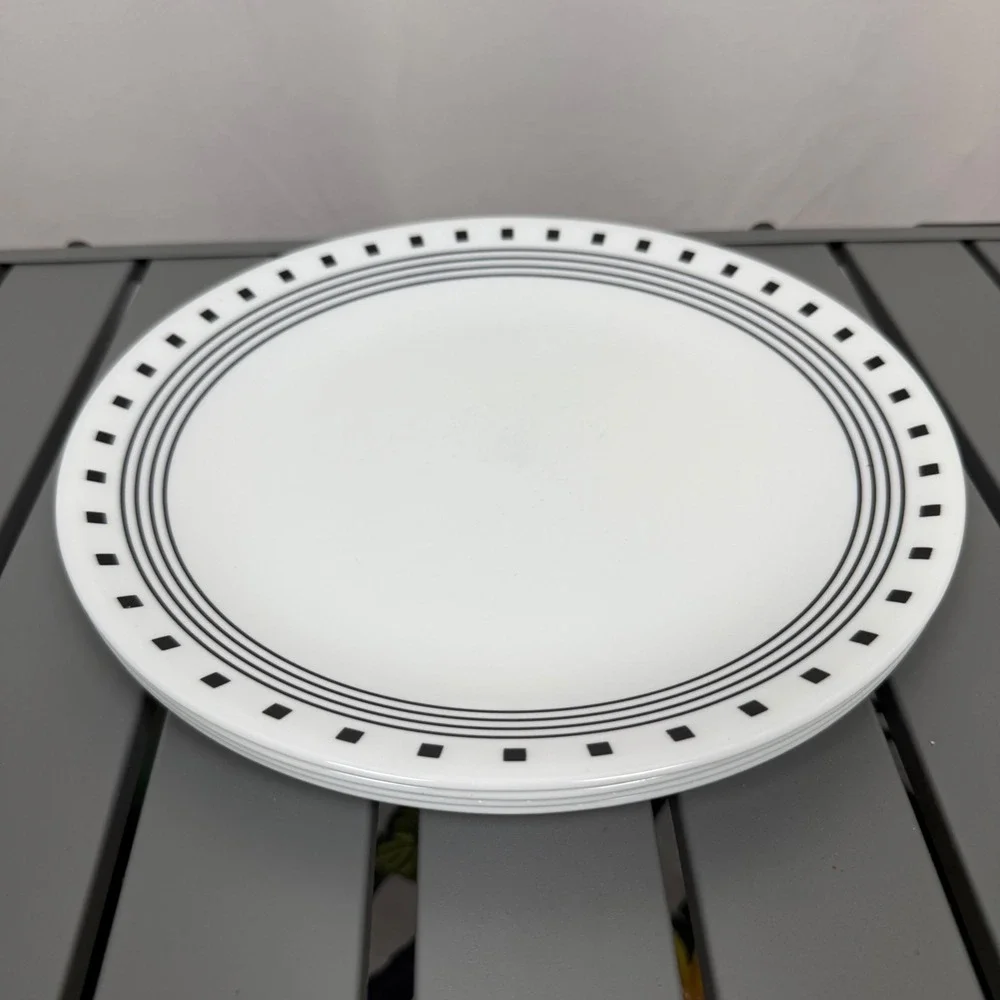 Set of 4x Corelle City Block Dinner Plates Vitrelle White Black Geometric 10.25